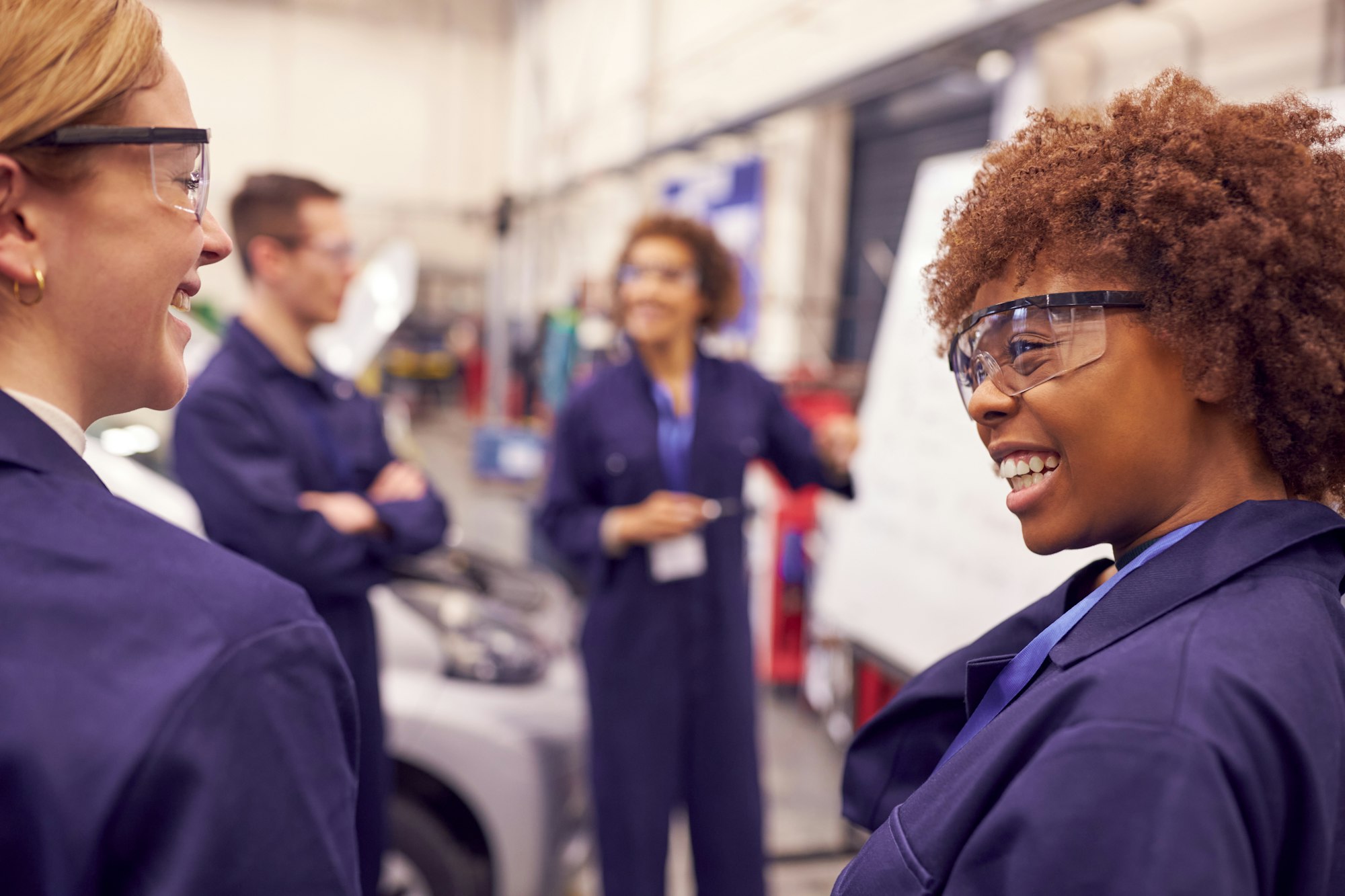 Ladies Auto School – The Latest Thing in Automotive Training